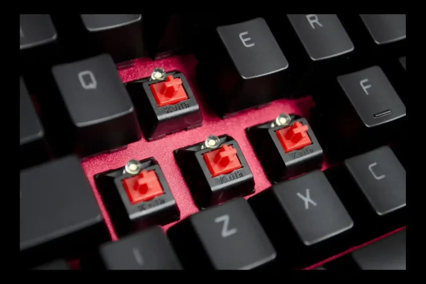Keyboard Mekanik Gaming